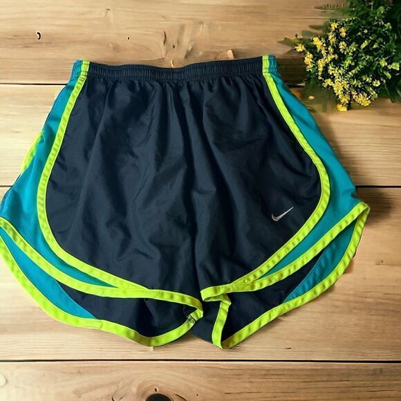 Nike Dri-Fit Women’s Running Shorts (Small) - Picture 1 of 7